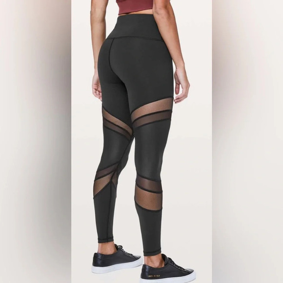 Lululemon Seek The Heat Tight Black Size 4 - Picture 2 of 7